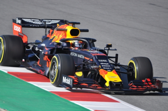 Formuła 1: Efektowny początek Red Bull Racing